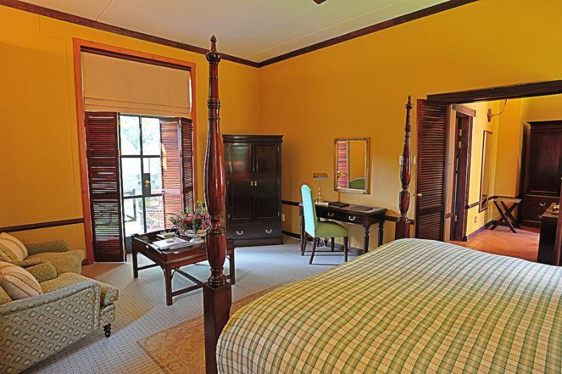 De Hoek Country Hotel Magaliesburg Exterior photo
